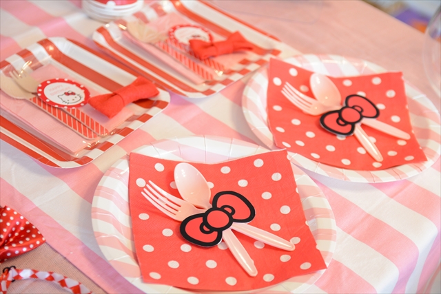 キティ テーマのお誕生日パーティー Kitty Themed Party リトルレモネード キッズパーティープランナー