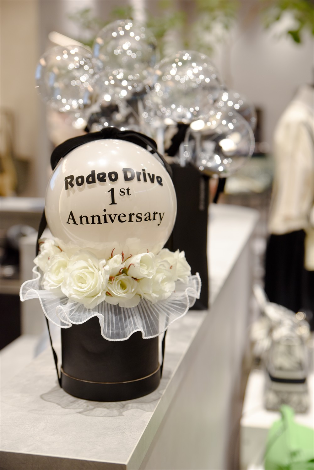 ロデオドライブ様周年記念バルーンディスプレイ